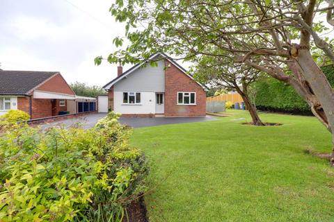 3 bedroom detached bungalow for sale, St. Marys Close, Stafford ST18