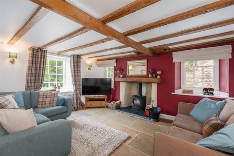 4 bedroom cottage for sale, Maltongate, Thornton-Le-Dale YO18