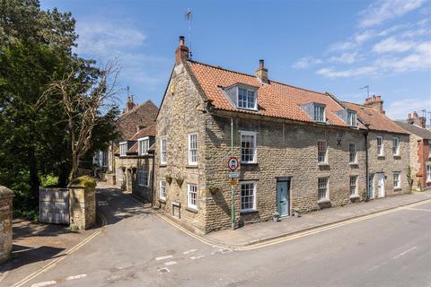 4 bedroom cottage for sale, Maltongate, Thornton-Le-Dale YO18