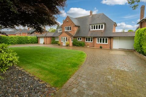 5 bedroom detached house for sale, Holbeache Road, Wall Heath DY6