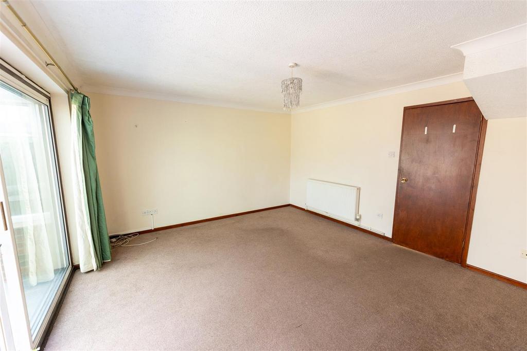 St. Albans Road, Colchester 2 bed terraced house for sale £240,000