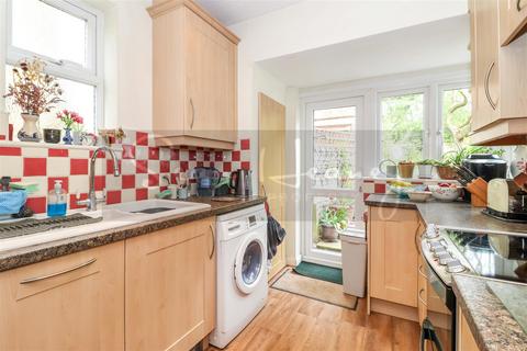 44 Tudor Road, Barnet, EN5 5NP