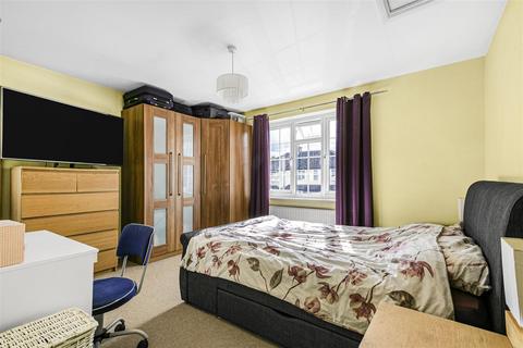 10a Napier Road, Ashford, TW15 1TG