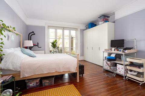 2 bedroom flat to rent, Belsize Square, Belsize Park NW3