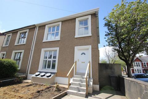 4 bedroom end of terrace house to rent, Pen Y Bryn Way, Cardiff