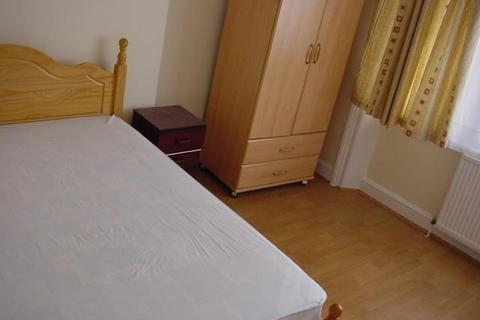 2 bedroom flat to rent, Ladbroke Grove, London