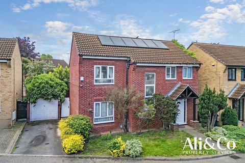 2 Addison Gardens, Grays, RM17 5QU