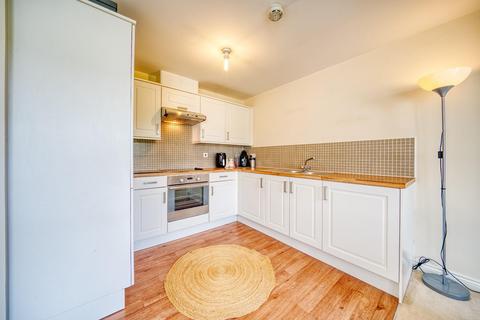 2 bedroom apartment for sale, Spacious two double bedroom apartment within popular Ashton development