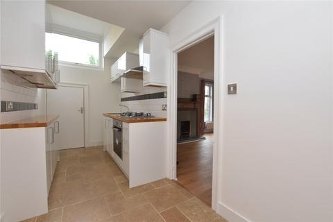 Flat C, 12 Spring Road, Headingley, Leeds, LS6 1AD