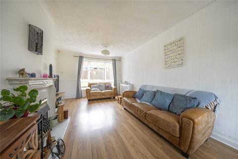 3 bedroom semi-detached house for sale, Queenshill Drive, Leeds, West Yorkshire