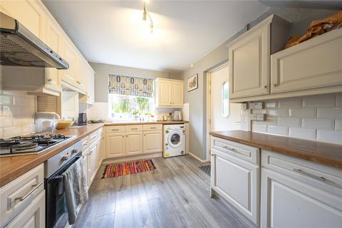 3 bedroom semi-detached house for sale, Queenshill Drive, Leeds, West Yorkshire