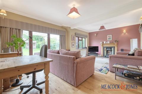 4 bedroom detached house for sale, Park Way, Shenfield, Brentwood