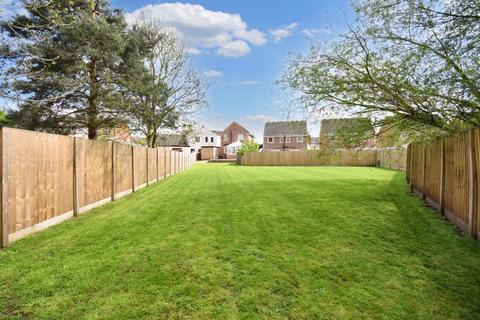 3 bedroom detached house for sale, Moor Road, Stanley, Wakefield, West Yorkshire