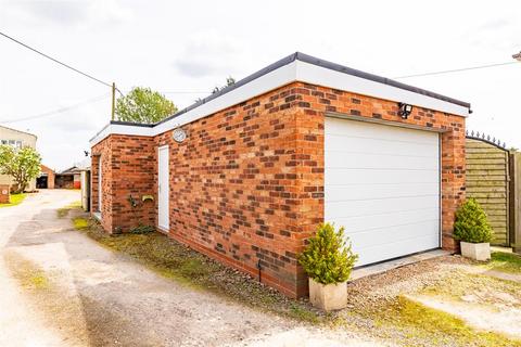 3 bedroom terraced house for sale, Susworth, Scunthorpe