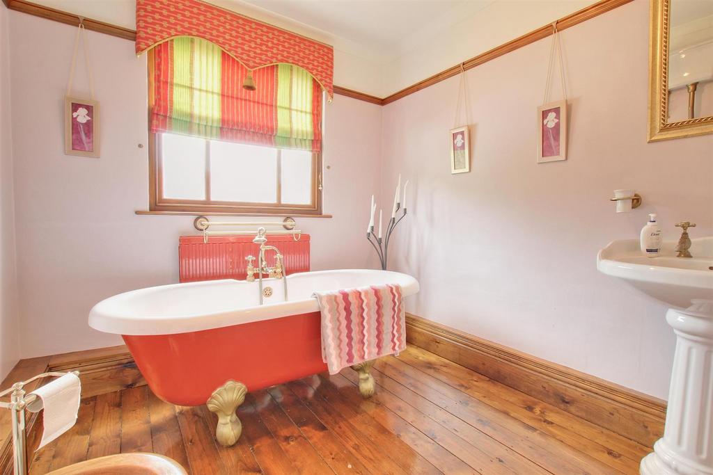 Bathroom/w.c.