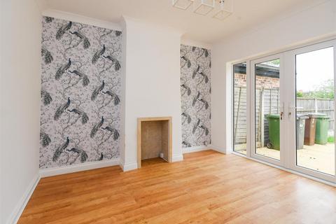 3 bedroom semi-detached house to rent, 77 The Crescent, Tettenhall Wood