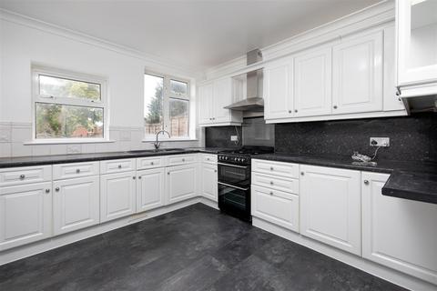 19 British Row, Trowbridge, BA14 8PB