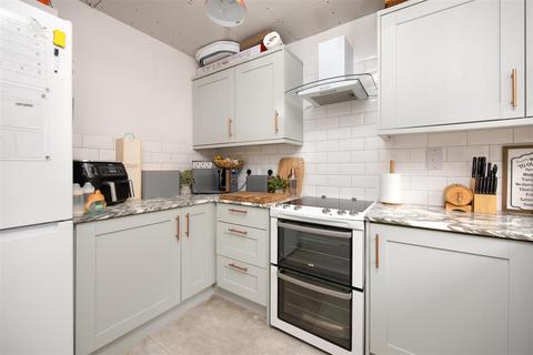 171 Frome Road, Trowbridge, BA14 0DU