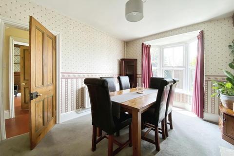 3 bedroom detached house for sale, Shrewsbury Road, Craven Arms