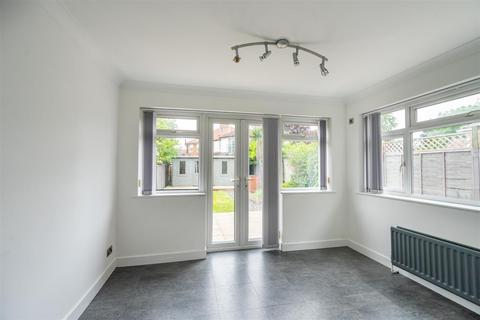 2 bedroom semi-detached house to rent, Rawcliffe Avenue, York, YO30 5QD