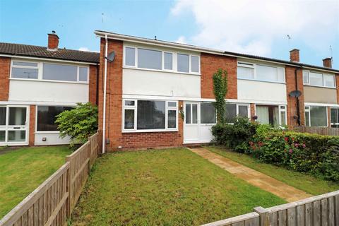 15 Laburnum Grove, Warwick, CV34 5TG