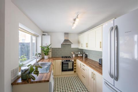 2 bedroom flat for sale, Beaumont Terrace, Gosforth, Newcastle upon Tyne