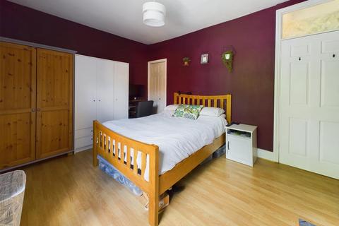 9 Cecil Road, Gloucester, GL1 5HG