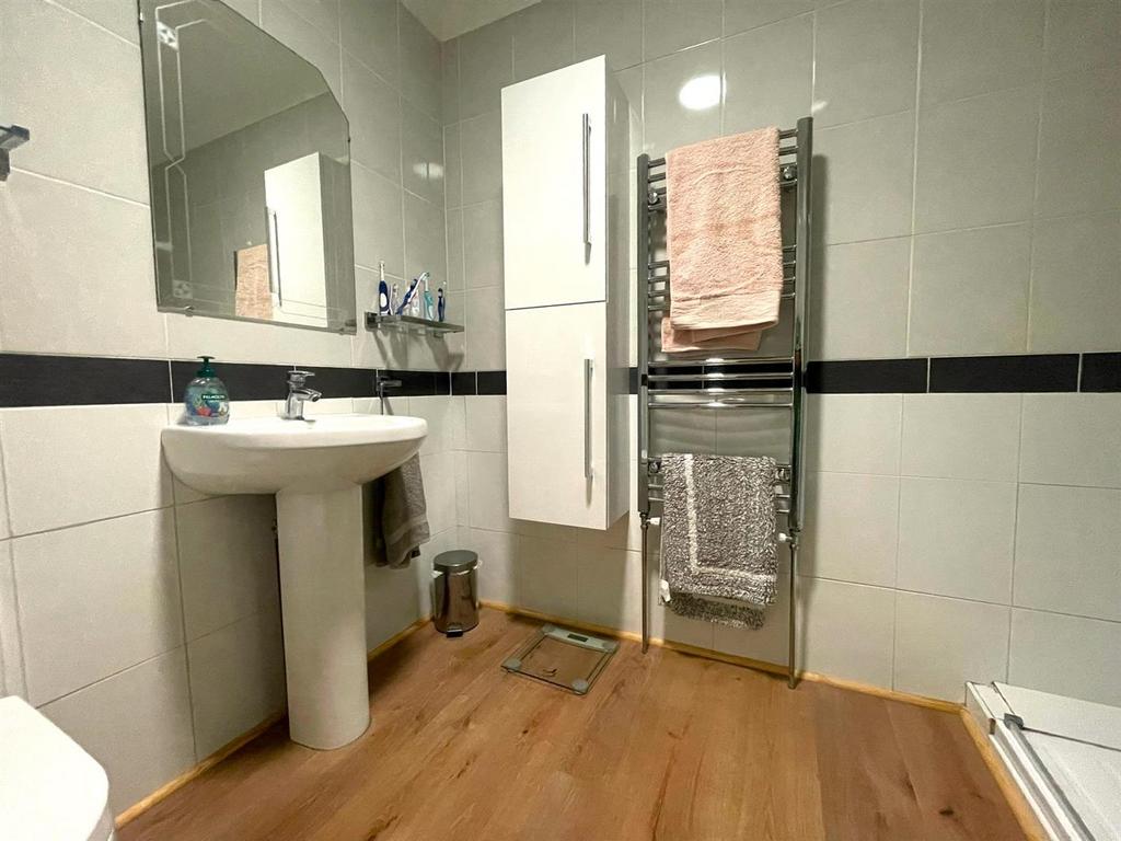 Ground Floor Shower Room