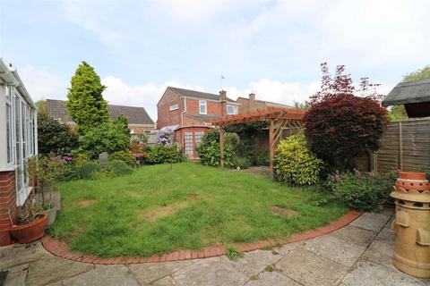 35 Arras Boulevard, Hampton Magna, Warwick, CV35 8TT