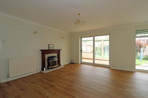 35 Arras Boulevard, Hampton Magna, Warwick, CV35 8TT