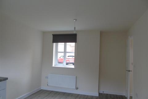 3 bedroom house to rent, Buckthorn, Bolsover, Chesterfield