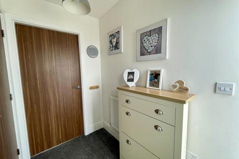 14 Brattice Way, Mapplewell, Barnsley, S75 6GX