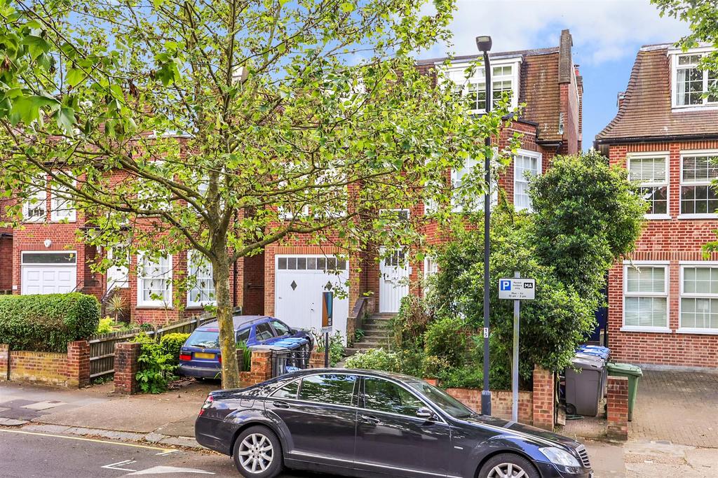 Dartmouth Road, London NW2 3 bed flat for sale £750,000