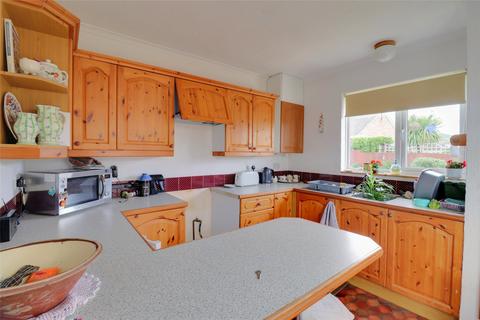 25 Barnfield Close, Braunton, EX33 2HL
