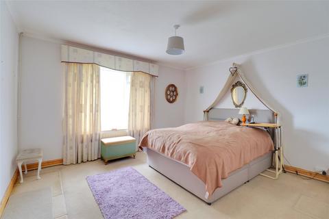 25 Barnfield Close, Braunton, EX33 2HL