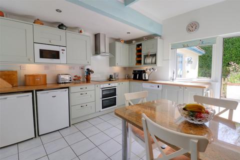 8 Larkstone Gardens, Ilfracombe, EX34 9QG