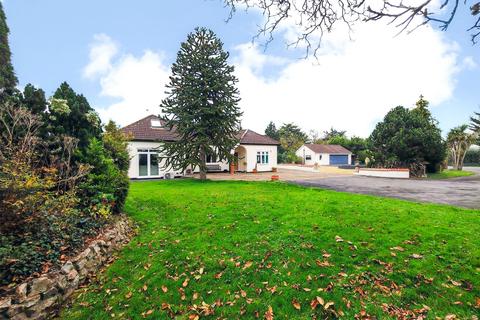 4 bedroom bungalow for sale, Taunton Road, Bishops Lydeard, Taunton, Somerset, TA4