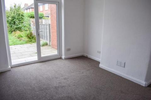 3 bedroom semi-detached house to rent, Preston New Road, Southport