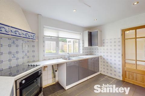 3 bedroom semi-detached house for sale, Chancery Close, Sutton-In-Ashfield