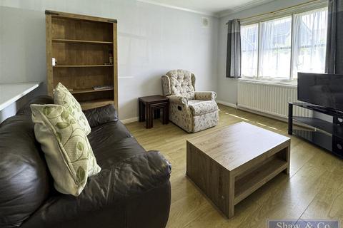 1 bedroom end of terrace house for sale, Lanigan Drive, Hounslow TW3