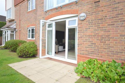 1 bedroom flat for sale, St. Monicas Road, Kingswood, Surrey