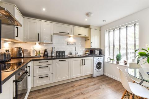 3 bedroom semi-detached house for sale, Hyde park walk, Lords Way, Andover