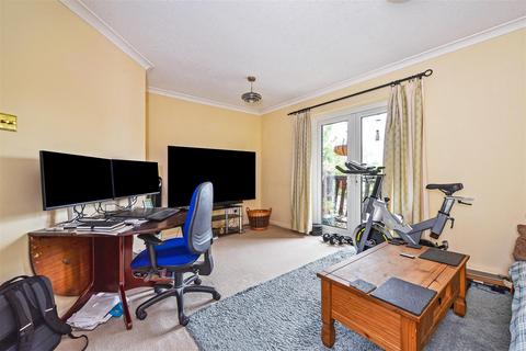2 bedroom apartment for sale, Charlton Road, Andover