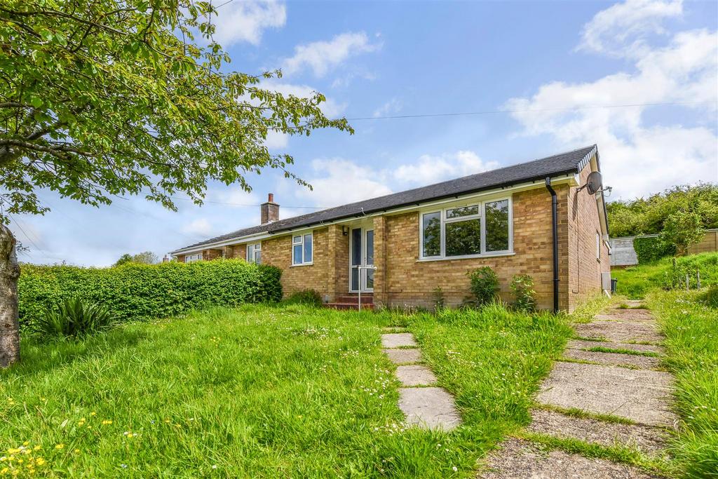 Beech Hill Road, Tidworth 2 bed semidetached bungalow for sale £160,000