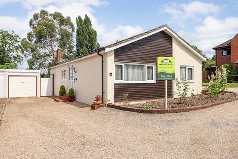 3 bedroom detached bungalow for sale, Oliver Road, Horsham