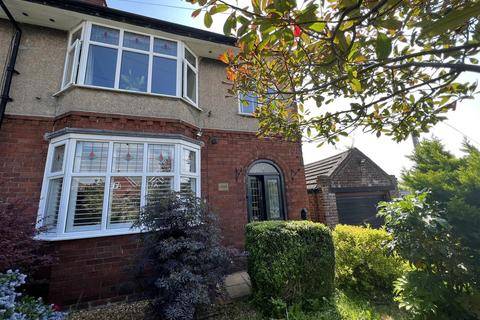 3 bedroom semi-detached house for sale, Padeswood Road South, Buckley