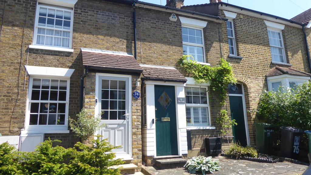 Villiers Road, Watford WD19 2 bed terraced house for sale £499,950