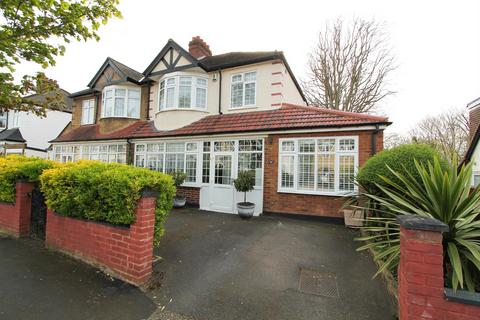 4 bedroom semi-detached house for sale, Demesne Road, Wallington SM6