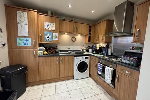 2 bedroom flat for sale, Amberley Court, Fareham PO14