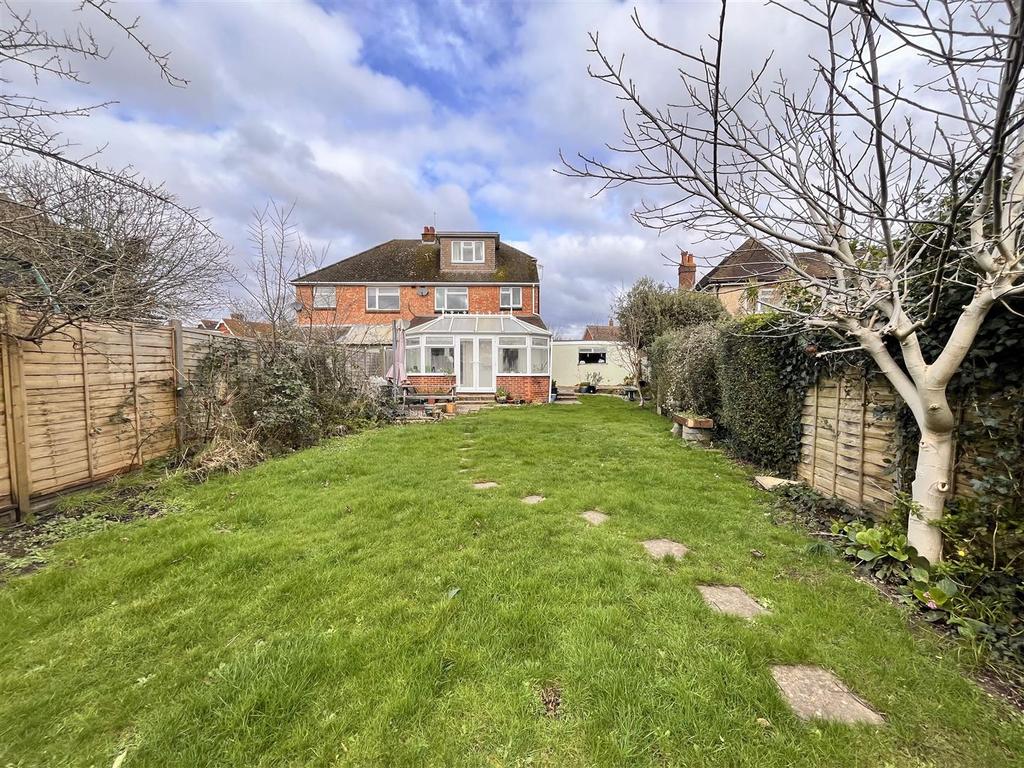 West Street, Fareham PO14 4 bed semidetached house for sale £485,000